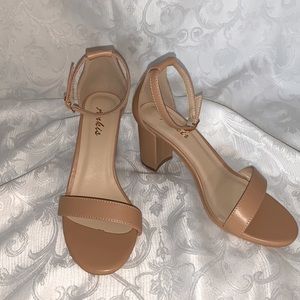 Ankis Nude Nubuck high heel shoes